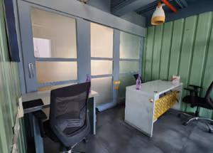 4 Person Coworking Desk