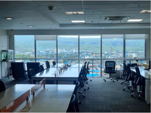 16 Person Private Office