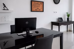 30 Person Private Office