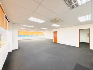 30 Person Private Office