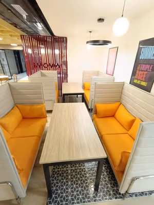 6 Person Coworking Desk