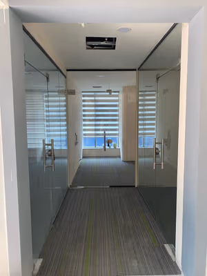 250 Person Sublet Office