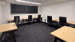 4 Person Private Office