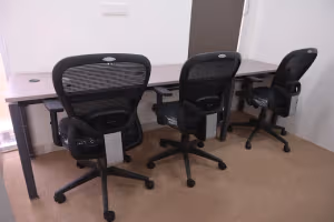 7 Person Coworking Desk