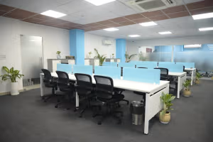 6 Person Coworking Desk