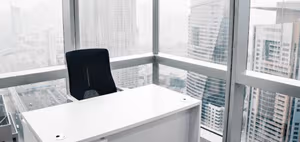 15 Person Coworking Desk