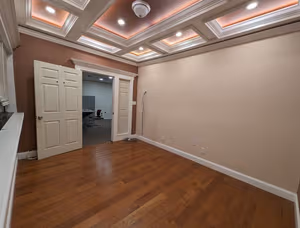 1 Person Private Office