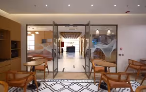 10 Person Private Office