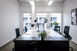 10 Person Coworking Desk