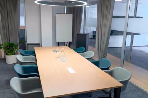 4 Person Coworking Desk