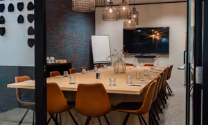 7 Person Coworking Desk