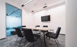 10 Person Private Office