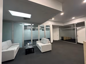 10 Person Private Office