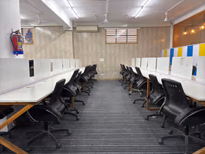 10 Person Coworking Desk
