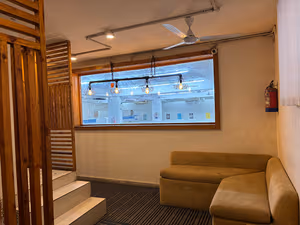 4 Person Coworking Desk