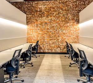 5 Person Shared Office