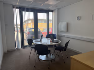 4 Person Private Office