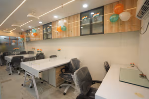 7 Person Coworking Desk