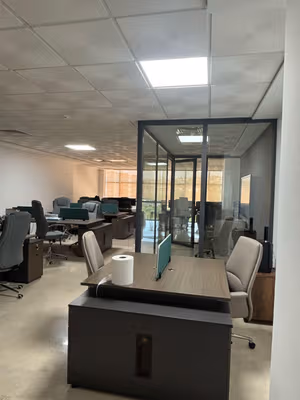 4 Person Private Office