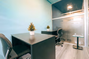 10 Person Private Office