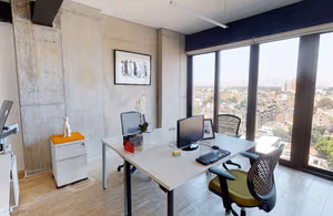 10 Person Private Office