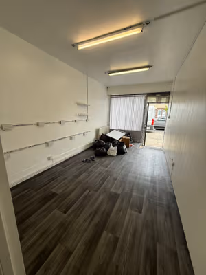 3 Person Private Office