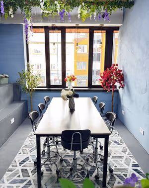 1 Person Private Office