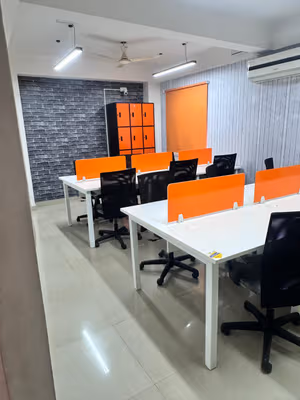 1 Person Coworking Desk