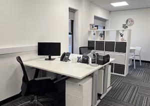 15 Person Private Office