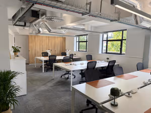 4 Person Private Office