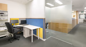 5 Person Coworking Desk