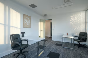 10 Person Private Office