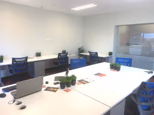 4 Person Private Office
