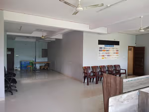 10 Person Private Office