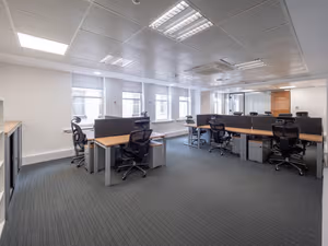 10 Person Private Office