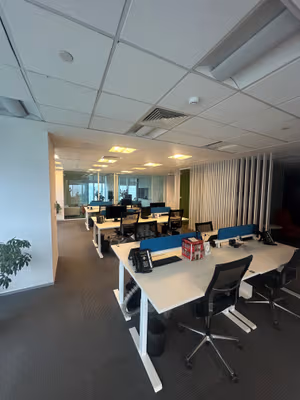 1 Person Managed Space