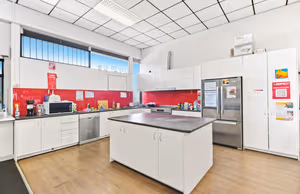 10 Person Coworking Desk