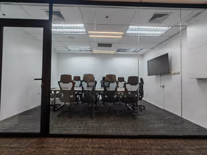 5 Person Private Office