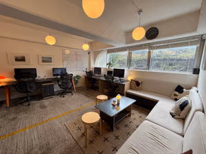 19 Person Enterprise Suite