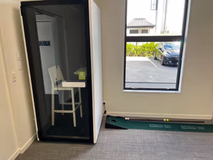 1 Person Coworking Desk