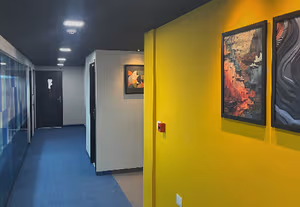 4 Person Private Office