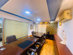 8 Person Coworking Desk