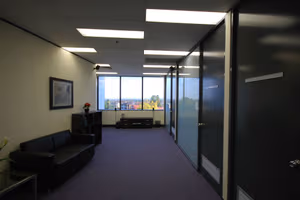 1 Person Shared Office