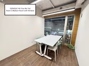 4 Person Private Office