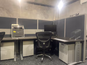 6 Person Coworking Desk