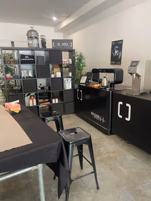 4 Person Coworking Desk