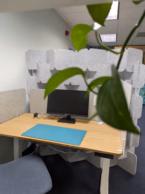1 Person Coworking Desk