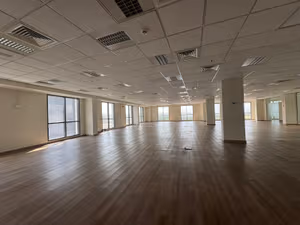 10 Person Private Office