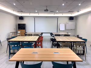 8 Person Private Office