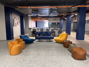 8 Person Coworking Desk